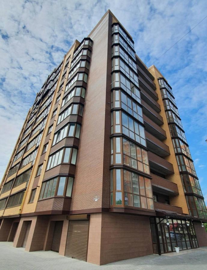 Вишуканий 1К Люкс! Khmel'nyts'kyy Exterior photo